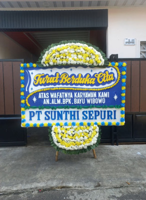 Papan Bunga Duka di Rurukan Satu